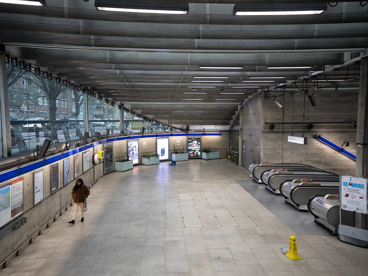 Bermondsey tube station