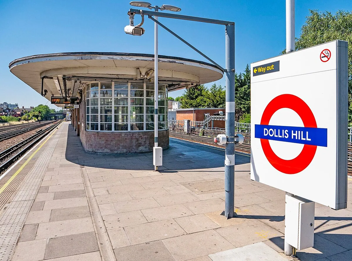 Dollis hill stn recent- platform