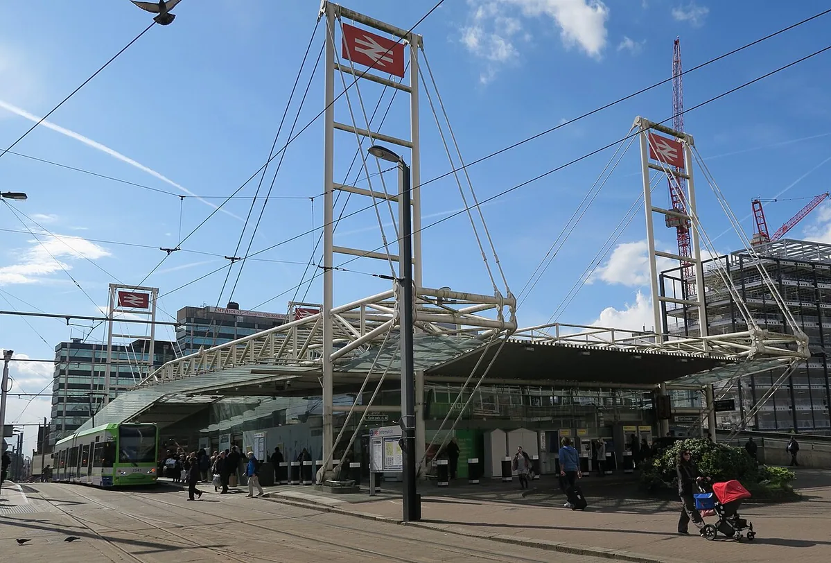 East Croydon Station, view from bus station