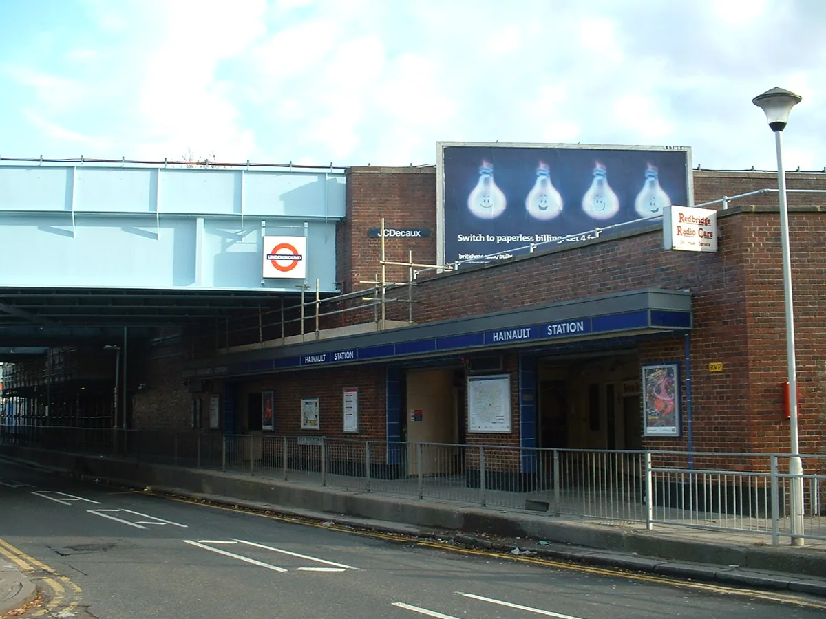 Hainault tube station building, on New North Road . Refurbishment work in progress on the other side of the railway bridge. Sunil060902 , 11th November 2007.
