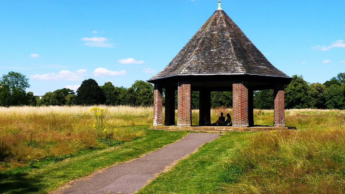 Shelter Hyde Park