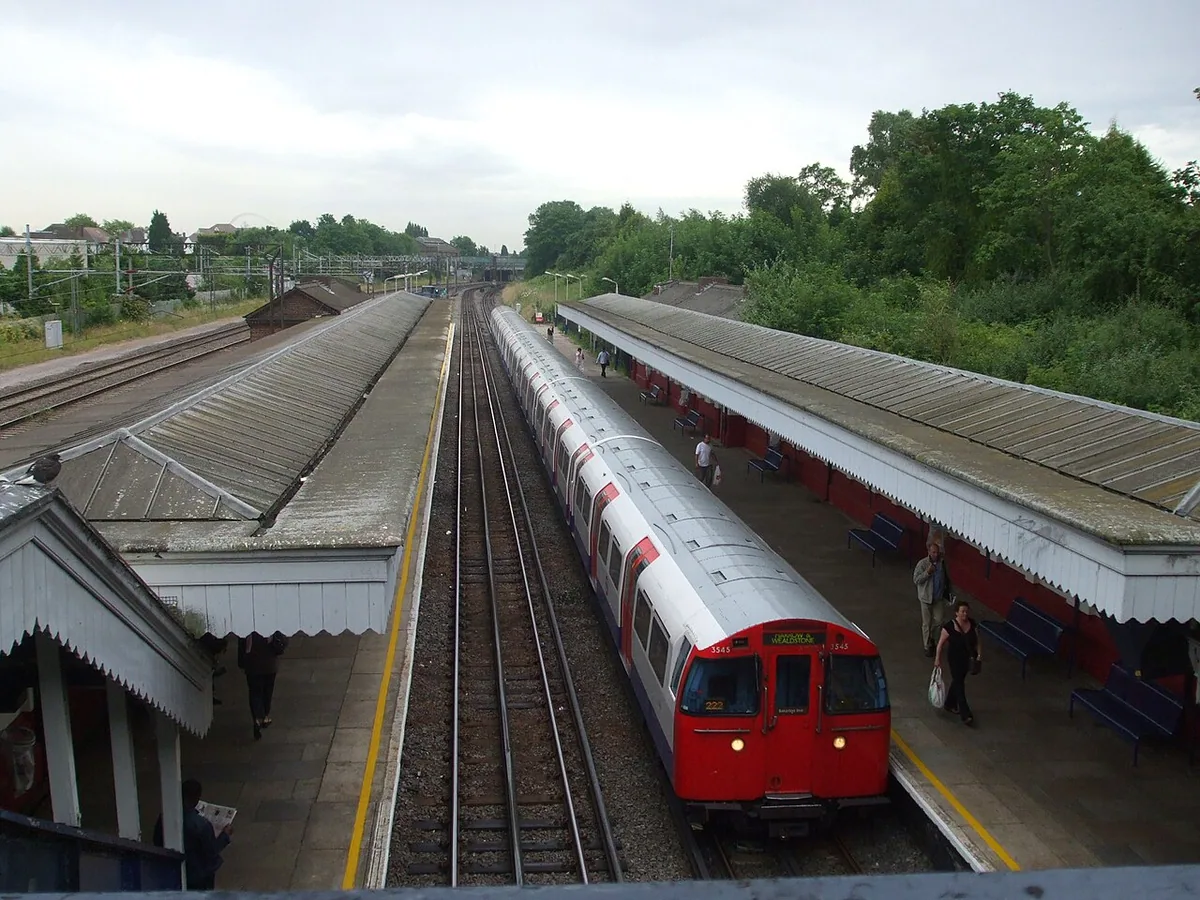 Kenton train station. Looking south as a northbound Bakerloo line tube train calls.