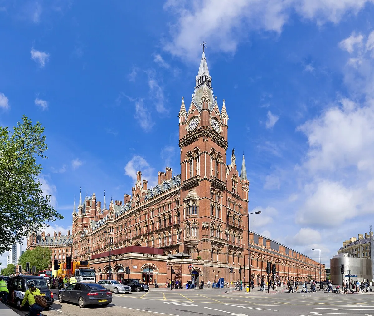 London's St Pancras railway station at the corner between Euston road and Pancras road, next to London King's Cross railway station .